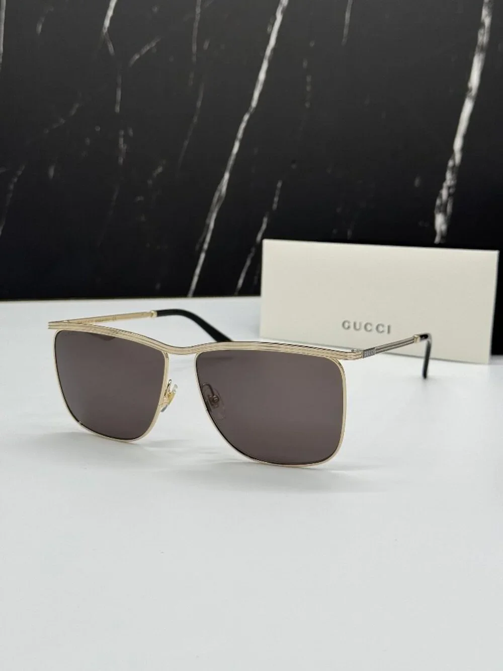 NEW GUCCI GG0821S 001 EYEWEAR GOLD/GRAY UNISEX SUNGLASSES